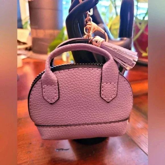 Miniature handbag charms You get one - Picture 8 of 15